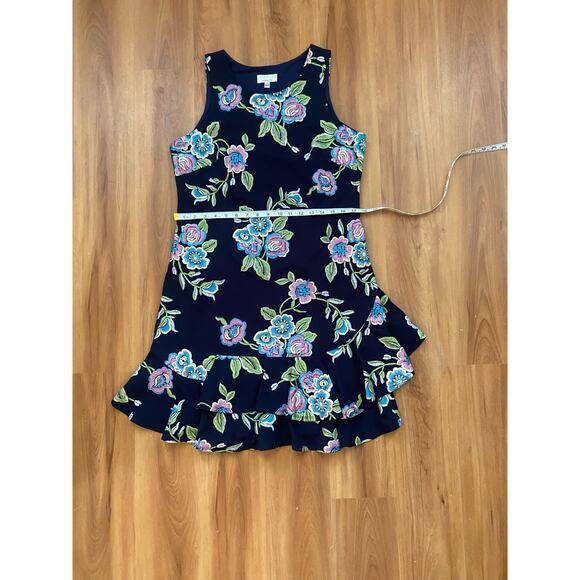 Signature by Robbie Bee. Size Large - Picture 5 of 16